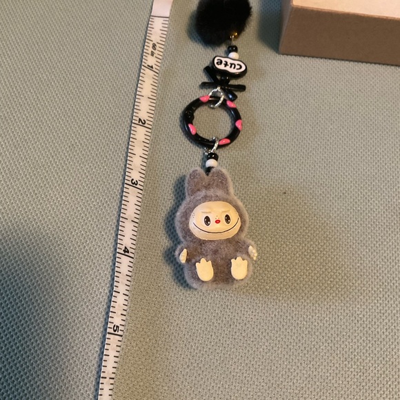 Hallmark Gray Labubu Bag Charm Keychain New in Box - Picture 4 of 4